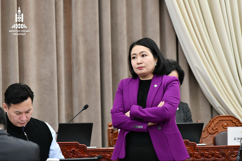 О.Номинчимэг: Татвараас чөлөөлөх барааны жагсаалтаас тамхийг хасах хэрэгтэй